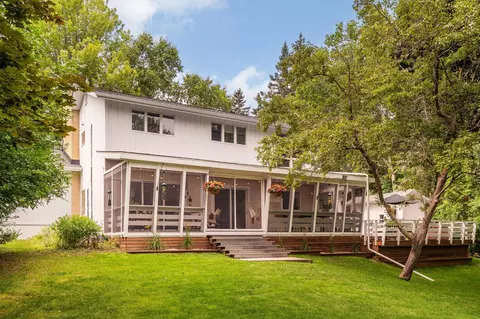 Exterior - 630 Valley Dr, Duluth, MN 55804 photo 9 of 18