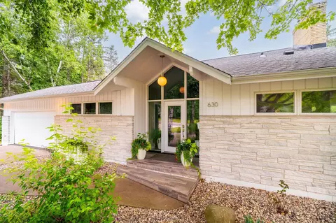 Exterior - 630 Valley Dr, Duluth, MN 55804 photo 4 of 18