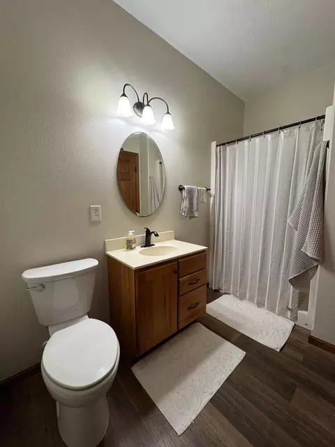 Bath - 224 25th St SE, Willmar, MN 56201 photo 1 of 3