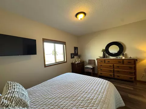 Bedroom - 224 25th St SE, Willmar, MN 56201 photo 3 of 8
