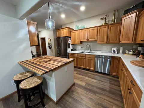 Kitchen - 224 25th St SE, Willmar, MN 56201 photo 1 of 8