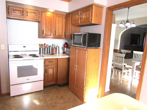 Kitchen - 141 Summit Ave, Montevideo, MN 56265 photo 6 of 7