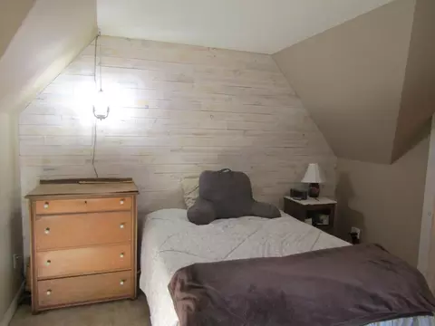 Bedroom - 141 Summit Ave, Montevideo, MN 56265 photo 4 of 5