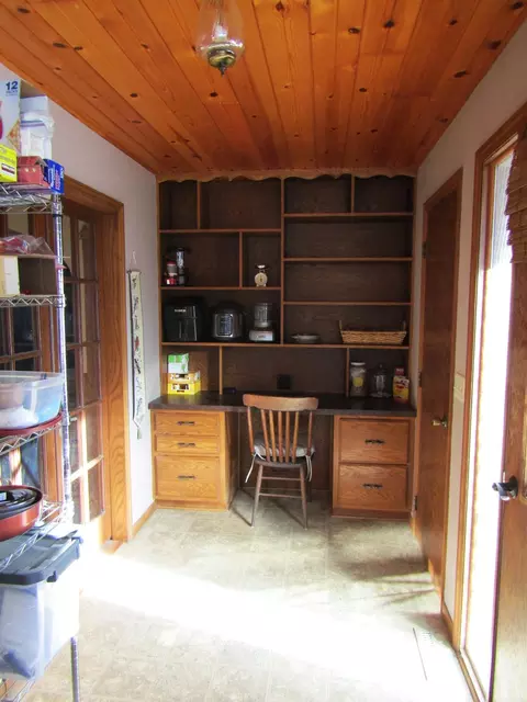 Kitchen - 141 Summit Ave, Montevideo, MN 56265 photo 7 of 7