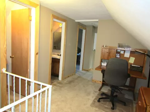 Entry Way - 141 Summit Ave, Montevideo, MN 56265 photo 3 of 3