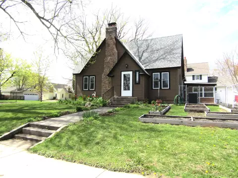 141 Summit Ave, Montevideo, MN 56265