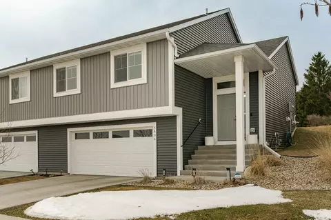 5634 56th St NW, Rochester, MN 55901