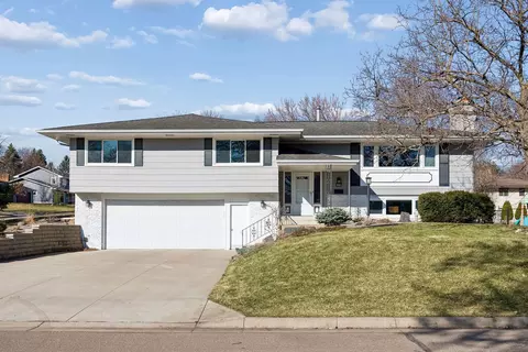 3409 Maplewood Dr, Saint Anthony, MN 55418