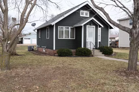 Exterior - 213 Brown St W, Comfrey, MN 56019 photo 2 of 4
