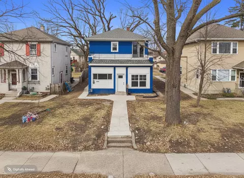 2651 Thomas Ave N, Minneapolis, MN 55411