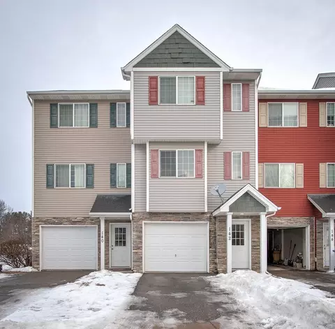 142 19th Ave SE, Cambridge, MN 55008