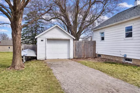 1801 E Oakland Ave, Austin, MN 55912
