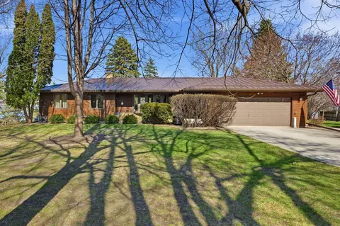 24642 Upsala Ln, Hutchinson, MN 55350