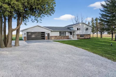 15158 241st Ave, Preston, MN 55965