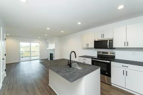 1105 Century Village Ln NE, Rochester, MN 55906