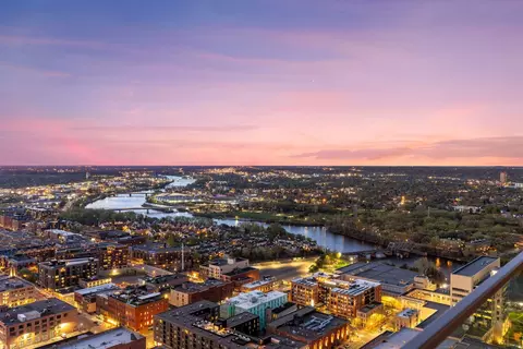 255 Hennepin Ave #3303, Minneapolis, MN 55408