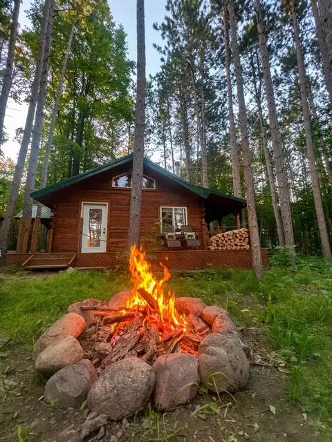 2633 Pine Ln, Mora, MN 55051