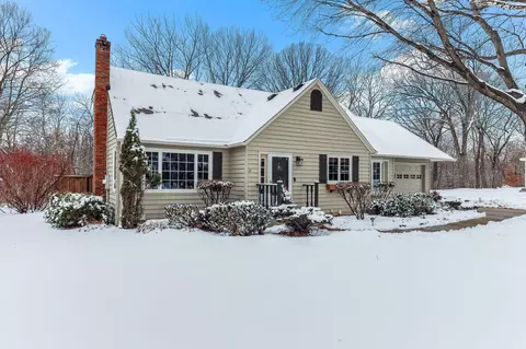 2657 Valley View Ln, New Brighton, MN 55112