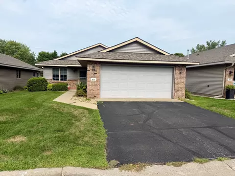 835 Village Ave, Sartell, MN 56377
