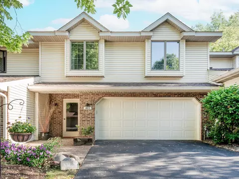 493 Sterling St S, Maplewood, MN 55119