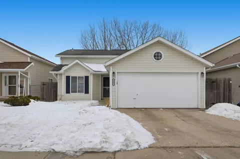 735 47 12 St S, Fargo, ND 58103