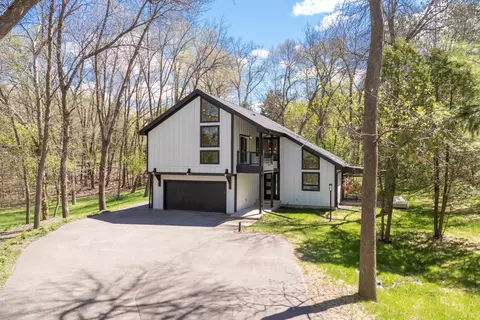 6145 Apple Rd, Shorewood, MN 55331