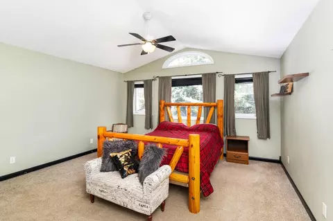 Bedroom - 4512 Boulder Dam Rd, Duluth, MN 55803 photo 2 of 4
