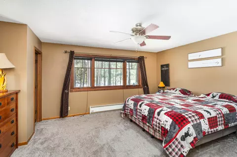 Bedroom - 4512 Boulder Dam Rd, Duluth, MN 55803 photo 1 of 4
