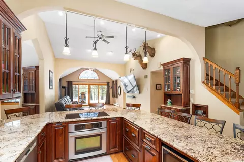 Kitchen - 4512 Boulder Dam Rd, Duluth, MN 55803 photo 2 of 4