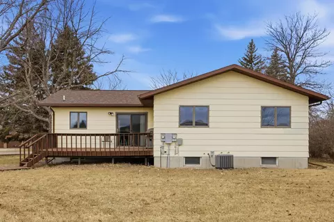 Exterior - 205 6th Ave E, Halstad, MN 56548 photo 2 of 4