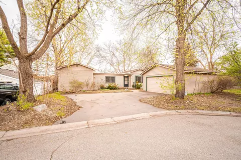 110145 Olin Ct, Chaska, MN 55318