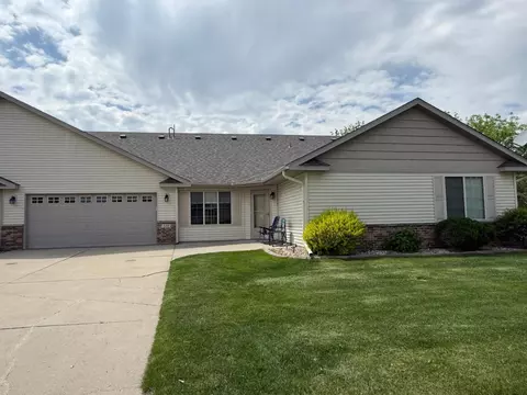 120 Palmer Path, Mankato, MN 56001