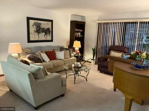 2200 Nevada Ave S #214, Saint Louis Park, MN 55426