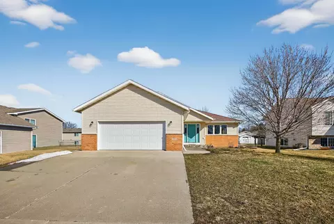 905 3rd St SE, Kasson, MN 55944