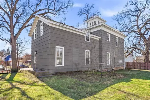 315 E Maple St, River Falls, WI 54022 photo 3