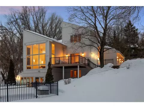 2457 Dianna Ln, Little Canada, MN 55117