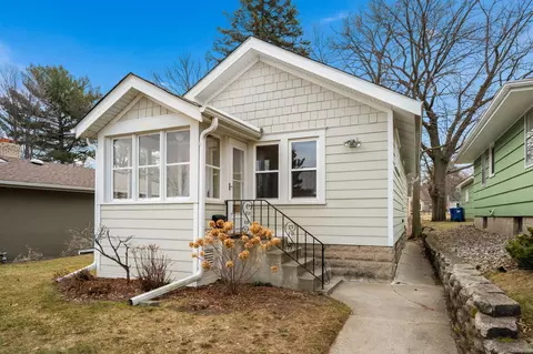 1244 Hartford Ave, Saint Paul, MN 55116
