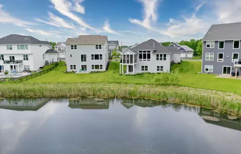 13301 Fondant Trl N, Hugo, MN 55038