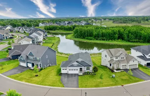 13301 Fondant Trl N, Hugo, MN 55038