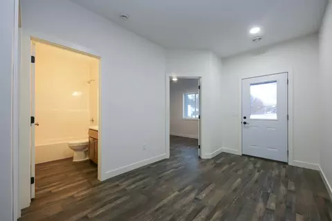 Entry Way - 4680 Cedar Scenic Rd, Baxter, MN 56425 photo 3 of 4