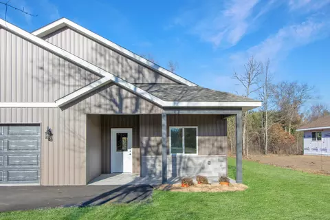 Exterior - 4680 Cedar Scenic Rd, Baxter, MN 56425 photo 4 of 6