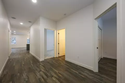 Entry Way - 4680 Cedar Scenic Rd, Baxter, MN 56425 photo 4 of 4