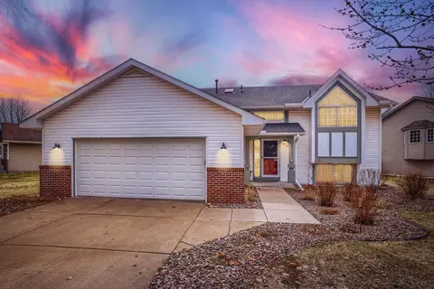 1273 Driving Park Rd, Stillwater, MN 55082