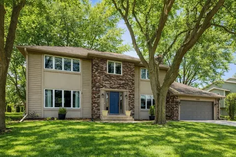 13940 90th Pl N, Maple Grove, MN 55369