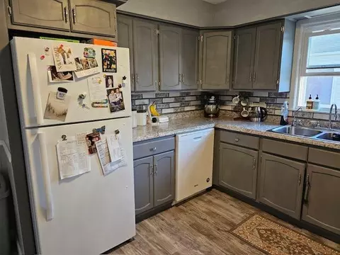 Kitchen - 611 11th St SW, Willmar, MN 56201 photo 2 of 3