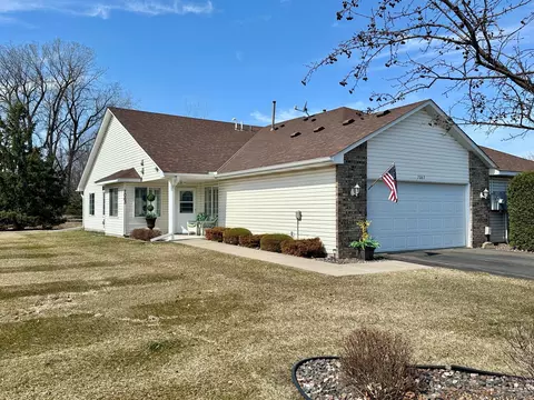 7063 Dupre Rd, Centerville, MN 55038