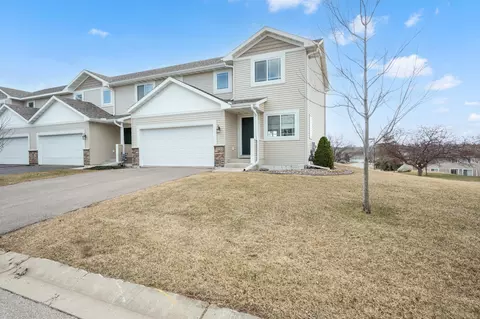 5046 Foxfield Dr NW, Rochester, MN 55901