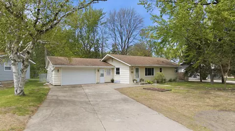 5301 Quebec Ave N, New Hope, MN 55428
