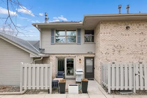 18721 Clear View Ct, Minnetonka, MN 55345