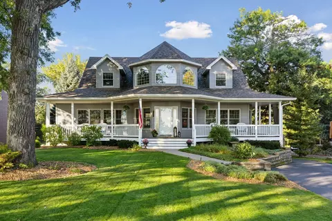 5371 W Bald Eagle Blvd, White Bear Township, MN 55110